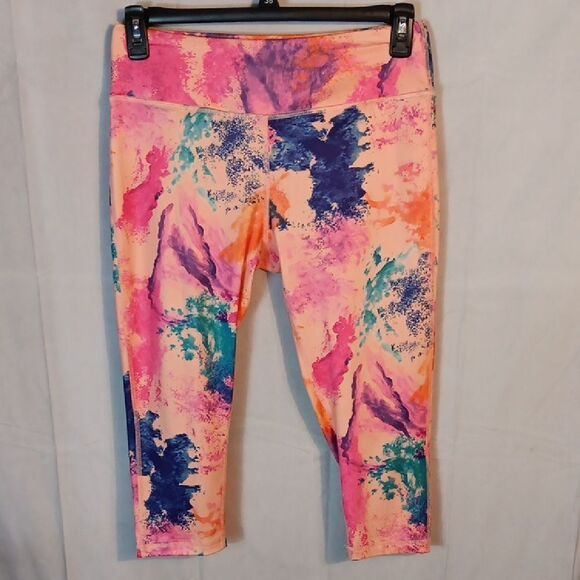 Moisture Wicking Colorful Abstract Print Athletic Yoga Capri Pants - Picture 1 of 7